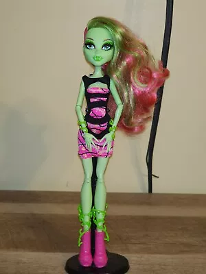 Monster High Rare Venus Mcflytrap Coffin Bean Doll Complete Outfit • $35