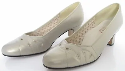 £14.99 • Buy Equity Size 6 39 Womens Pearlescent Beige Court Shoes Block Heels Round Toes