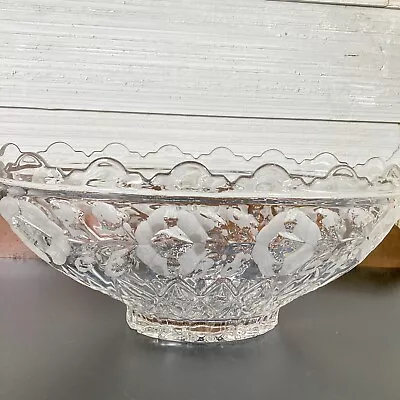 Kristal Zajecar Oblong Scalloped 11 Inch Crystal Fruit Bowl Clear And Frosted. • $47