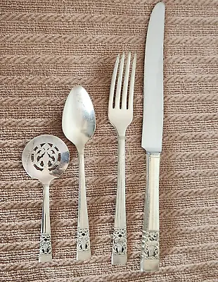 4 Piece Oneida Coronation Community Plate Silverplate Flatware Fork Knife Spoons • $19.99