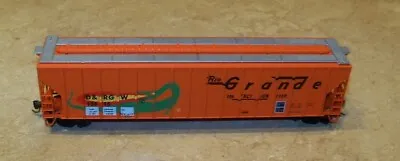 D&RGW 54 Ft Covered Hopper #15616 W/Graffiti By MDC/Roundhouse (TS 20-1420) • $22.49