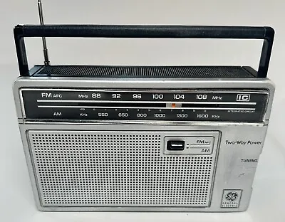 (GE) General Electric AM/FM Radio 1980s Vintage Retro Tested Works Model 7-2660 • $24.80