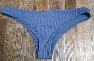 Womens H & M Bikini Bottoms Size 6 • $4