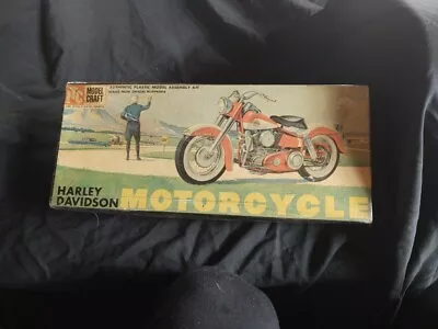 Harley Davidson Duo- Glide Model Kit Vintage By Model Craft Has Some Assembly  • $59.99