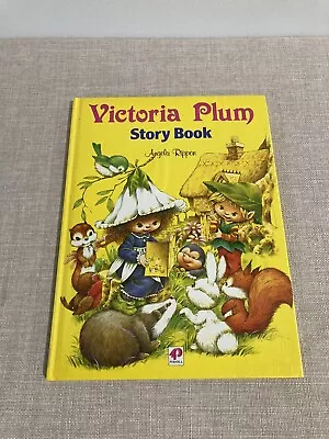 Vintage Victoria Plum By Angela Rippon 1981 H/B • $10