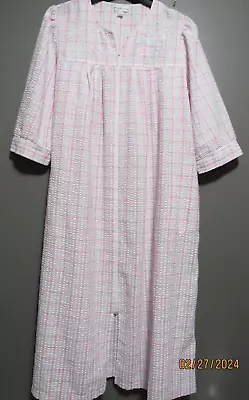 Women's Miss Elaine 3/4 Sleeve Pink Plaid Seersucker Robe Xl Euc • $18.99