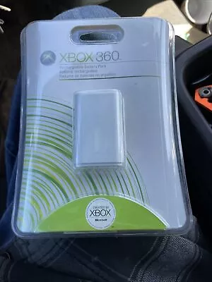 Xbox 360 Rechargeable Battery Pack White OEM Genuine Microsoft New Sealed  • $27.50