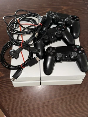 $127.50 • Buy 500GB PS4 Sony PlayStation 4 Slim Console - White With 3 Controllers