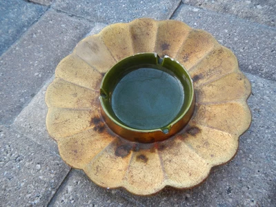 $6.73 • Buy Vintage Ceramic Flower Ashtray Green Red Gold Tobacco~ Signed Anthony 254 USA