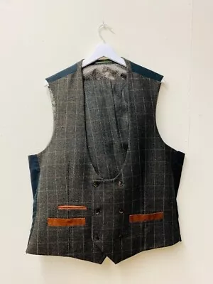 FELLINI Men's Wool Blend 2-Piece Suit Waistcoat & Trousers Size XL/38S CG D39 • £7.99