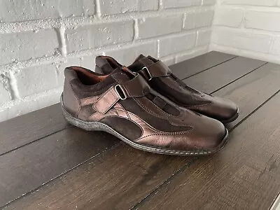 DONALD J PLINER Sport Bronze Brown Leather Women Casual Shoes Sneakers 9 Italy • $35.99