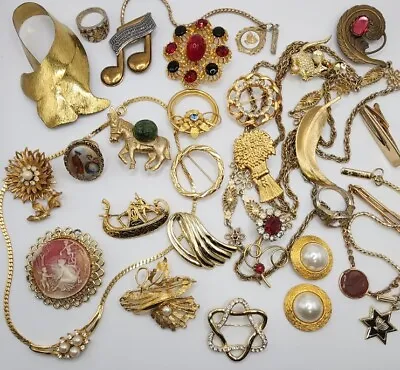 Vintage Gold Tone Jewelry Lot Mixed Materials 28 Item Wearable • $64.99