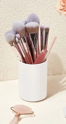 Make Up Brush Holder Storage Pots • £2.99