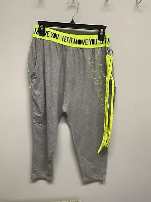 Zumba Wear ~ Workout Dance Fitness Capri Crop Parachute Pants ~ Gray ~ Sz Medium • £12.55