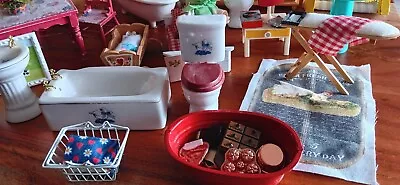 Big Lot Of Cute Vintage Dollhouse Furniture And Miniatures • $6.50