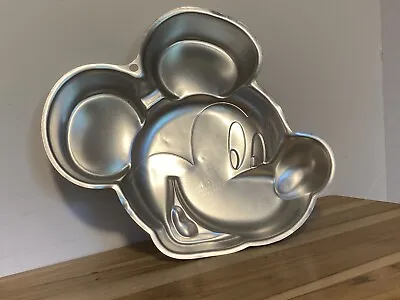 Wilton Disney's Mickey Mouse Face/Head Aluminum Cake Pan #2105-7070 • $13.99