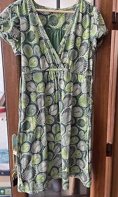 Mantaray Green Leaves Patterned Summer Dress Size 16 • £9.99