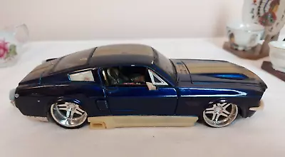 Maisto 1967 Ford Mustang GT Die Cast Car Blue W/Gold Stripes 1/24 Scale • $9.95