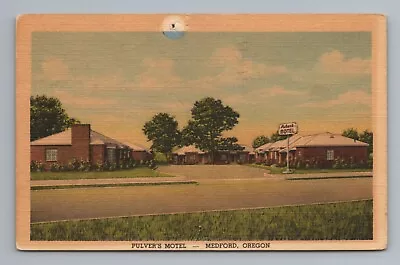 Pulver's Motel Medford Oregon Postcard • $3.62