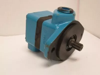 190119 New-No Box; Vickers V10 1P2P 11A20 LN Vane Pump 382061-5; 1NPT Port • $301.74