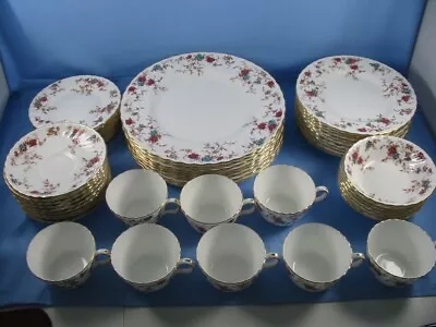 Minton Bone China England Gold Ancestral Wreath 50 Pieces - New Condition • $225