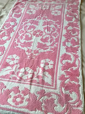 Vintage Sears Drylon Sculpted Pink & White Bath Towel Fringe Reversible MCM • $14.76