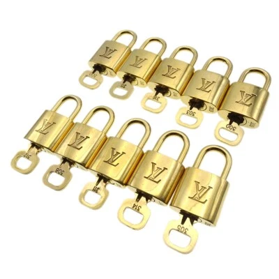 $218 • Buy LOUIS VUITTON Padlock & Key Bag Accessories Charm 10 Piece Set Gold 12356