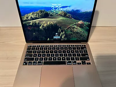 Apple MacBook Air  M1  2020 8GB/256GB • $800