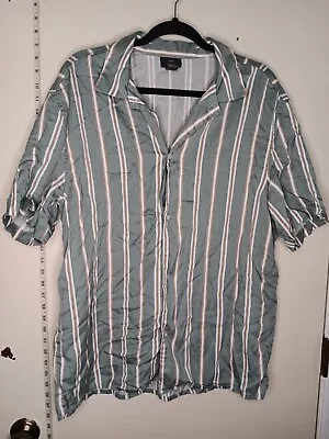 H&M Regular Fit Mint Green Button Up Shirt Size L • $0.99