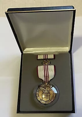 Full Size 1960's U.S. Air Force Civilian Service Medal W/Ribbon & Pin In Case • $20