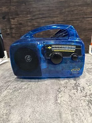 $29.99 • Buy Freeplay FPR2 Self Powered AM/FM Radio Solar Crank Blue  Works Great