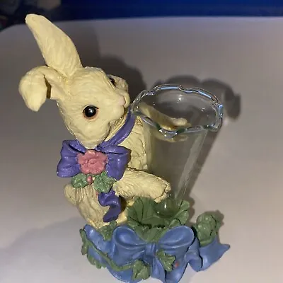 Vintage 4  Resin Bunny Holding Bud Vase Midwest Of Cannon Falls • $5.40