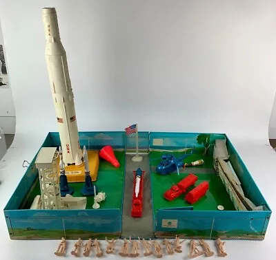 CAPE KENNEDY Vintage 1968 Marx Tin Litho Carry-All Action Play Set #4625 W/ Toys • $140