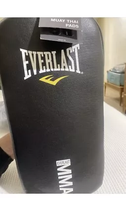 Everlast 7517 Professional MMA Muay Thai Martial Art Sports Training Pad Black • $24
