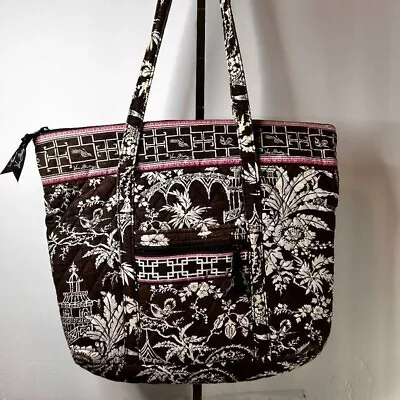 Vera Bradley Bag In Imperial Toile Fabric. Many Pockets Inside. Good Condition. • $20