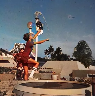 EPCOT 1982 Journey Into Imagination 35 MM Slide PHOTO JUMPING WATER FOUNTAIN WDW • $7.99