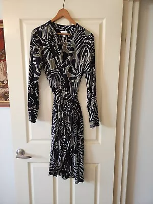 Witchery Shirt Dress Size 12 • $13.50