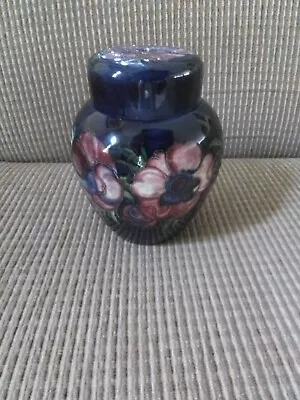 Moorcroft Art Pottery 1970s Blue Anemone Ceramic Covered Ginger Jar  6 1/4  High • $199.99