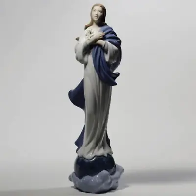Lladro Blessed Virgin Mary Figurine 01008642 • $555