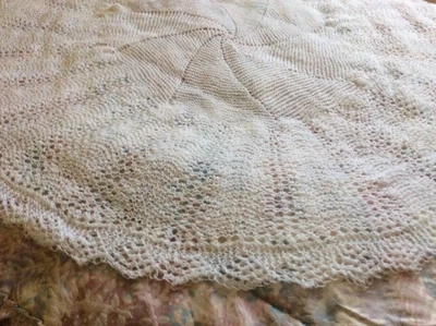 £37.50 • Buy Hand Knitted 3 Ply  White Baby Circular Shawl