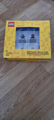 £12 • Buy Official Lego Minifigure Display Case For Space For 8 Figures
