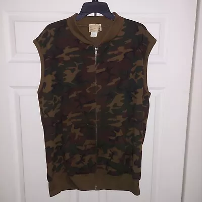 Vintage Sears Fieldmaster Camo Vest Tagged As XXL Tall Fits Like A XL Tall. • $25