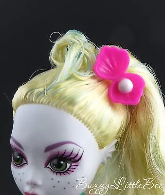 Monster High Doll Lagoona Blue Dot Dead Gorgeous Pink Clam & Pearl Hair Piece • $7.49