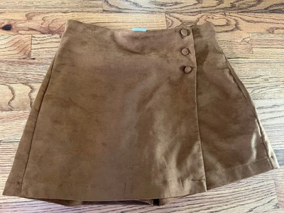 $11 • Buy NWOT Zara Girls Sz 13 14  Brown Suede Shorts Skort