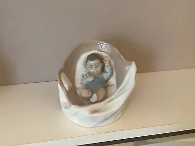 £4.95 • Buy Lovely Nao Figurine “baby Lying In A Basket” 4 Inches Tall Ex Condition