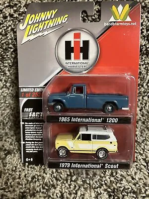 1/64 Johnny Lightning IH INTERNATIONAL 1979 Scout & 1965 1200 Pickup SET #1 • $23.99