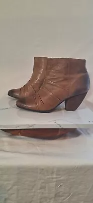 Vince Camuto Handella Booties - Mochaccino Burnished Nappa - Size  8.5 M-LEATHER • $8.96