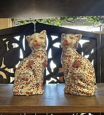 SIGNED  Japanese Imari Porcelain Pair Of Cats Hand Painted • £65