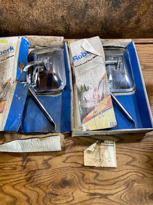 $274.99 • Buy Vintage NOS Pair Of  Pickup Truck Swing Away TOW MIRRORS / West Coast / NEW