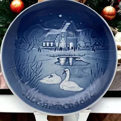 1974 B&G Bing & Grondahl Denmark Plate - Christmas In The Village Porcelain • $12.99